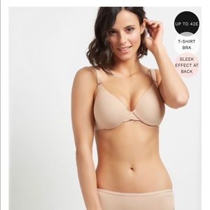 La Vie En Rose Lightly lined sleek back bra 36D